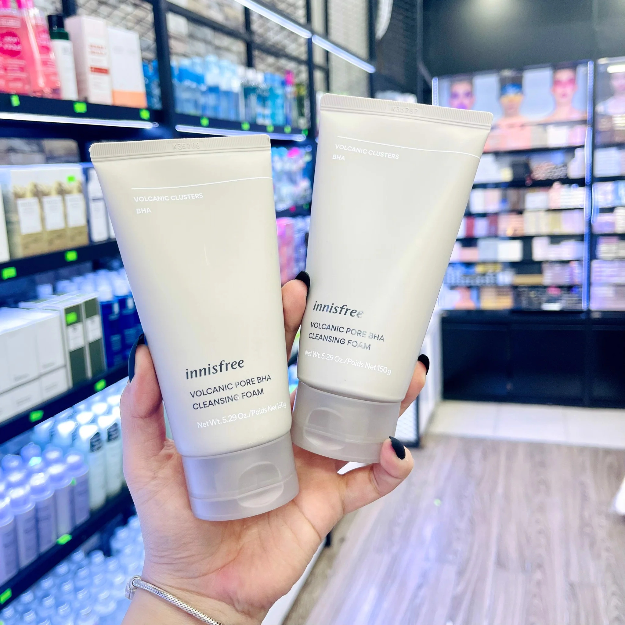 Sữa Rửa Mặt Innisfree Tro Núi Lửa 150ml Mẫu Mới – Trị Mụn Đầu Đen, Sợi Bã Nhờn Hiệu Quả