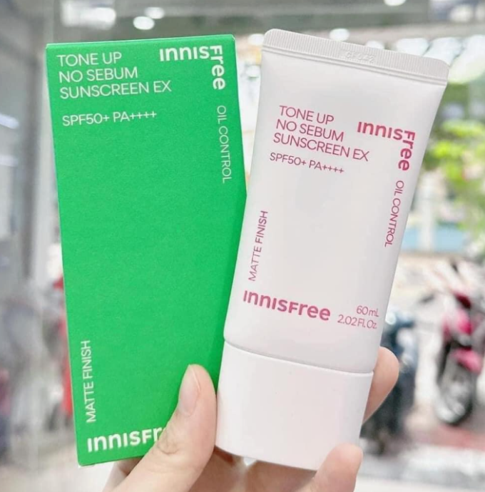 Kem Chống Nắng Innisfree Hồng Tone Up No Sebum 50ML – Nâng Tone, Kiềm Dầu